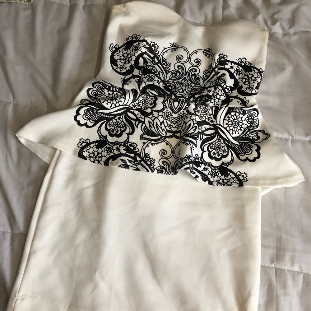 Classy White & Black Dress WORN ONLY ONCE